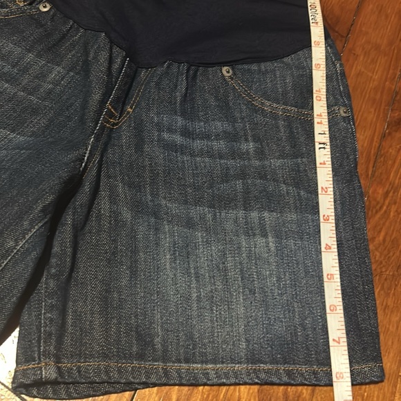 Liz Lange for Target Denim Maternity Shorts - Picture 3 of 5
